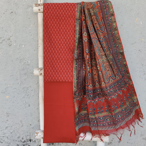ANAISHA-Silk Cotton Red With Flower Motif Top And Red Rayon Plain Bottom And Hand Block Cotton Silk Intricate Design Dupatta