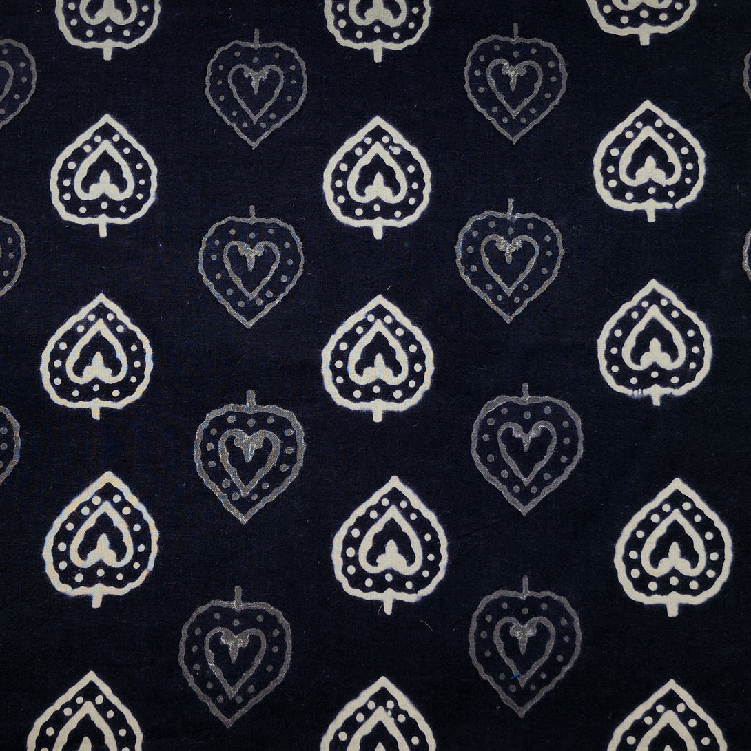 (PRE-CUT 2 METER) Pure Cotton Black And White Heart Flower Intricate D ...
