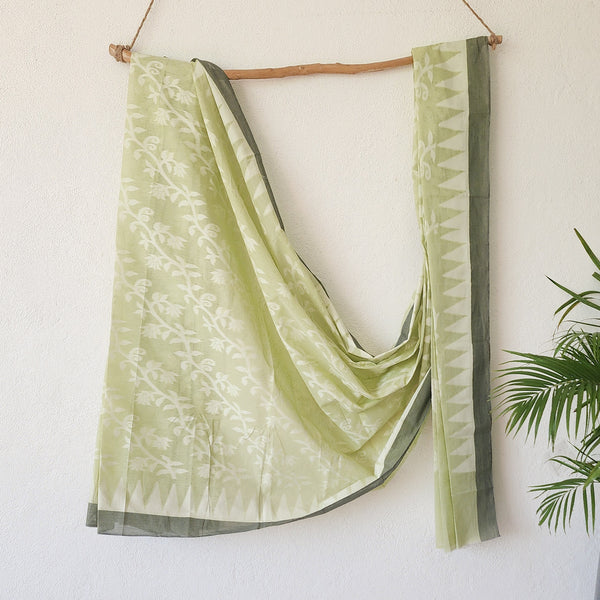 AAROHI -Pure Cotton Bengal Weaves Pista Green With Floral Design Saree