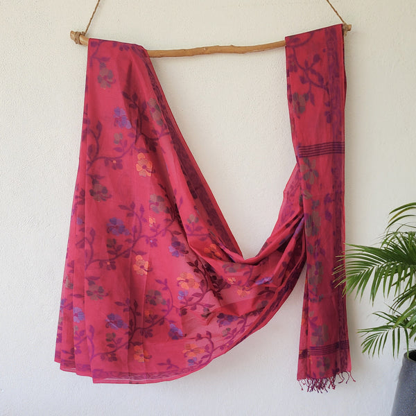 AAROHI -Pure Cotton Bengal Weaves Pink With Floral Design Saree9