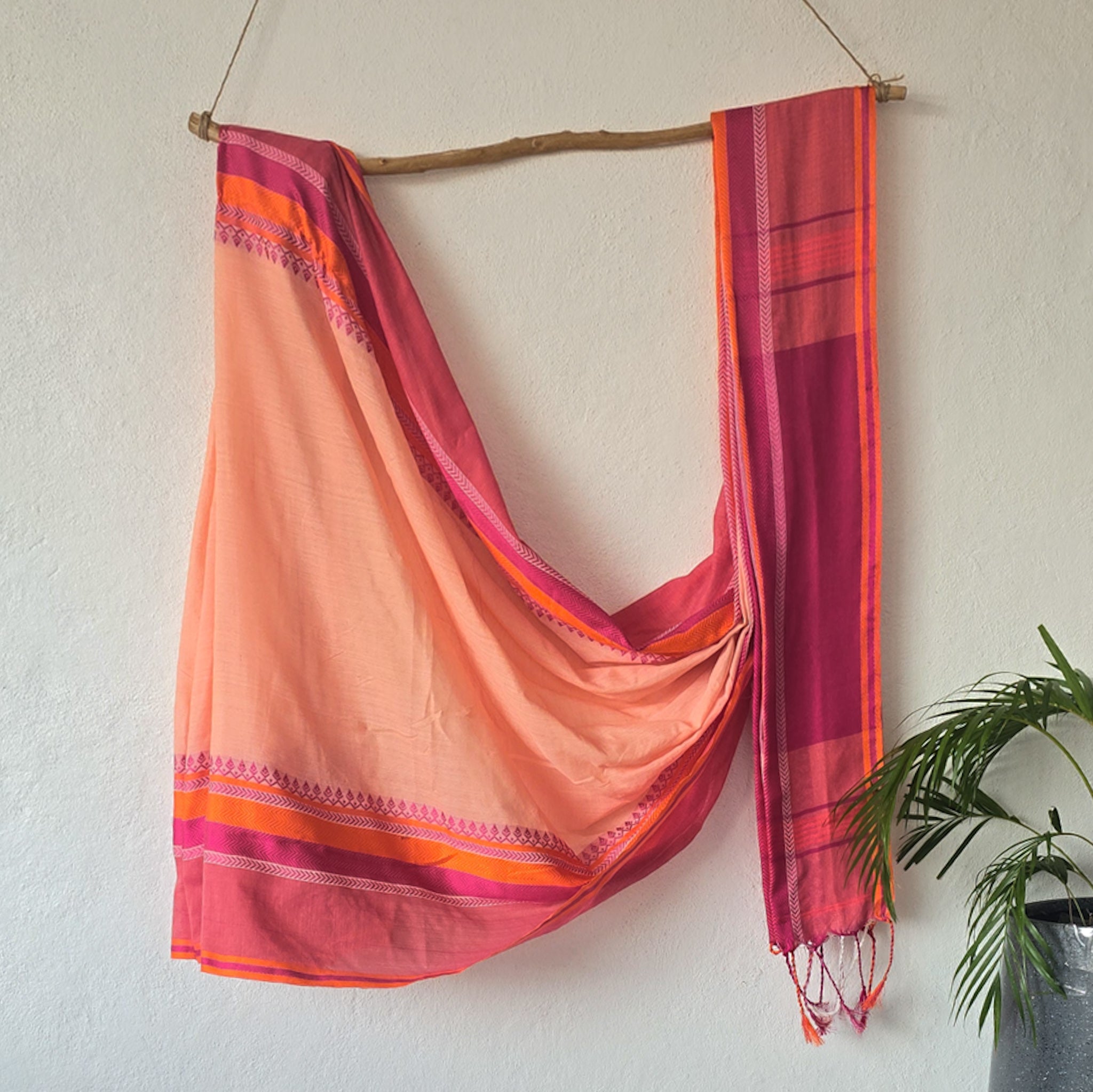 AAROHI- Pure Cotton Handloom Bangoli Design With Peach With Pink Borde ...