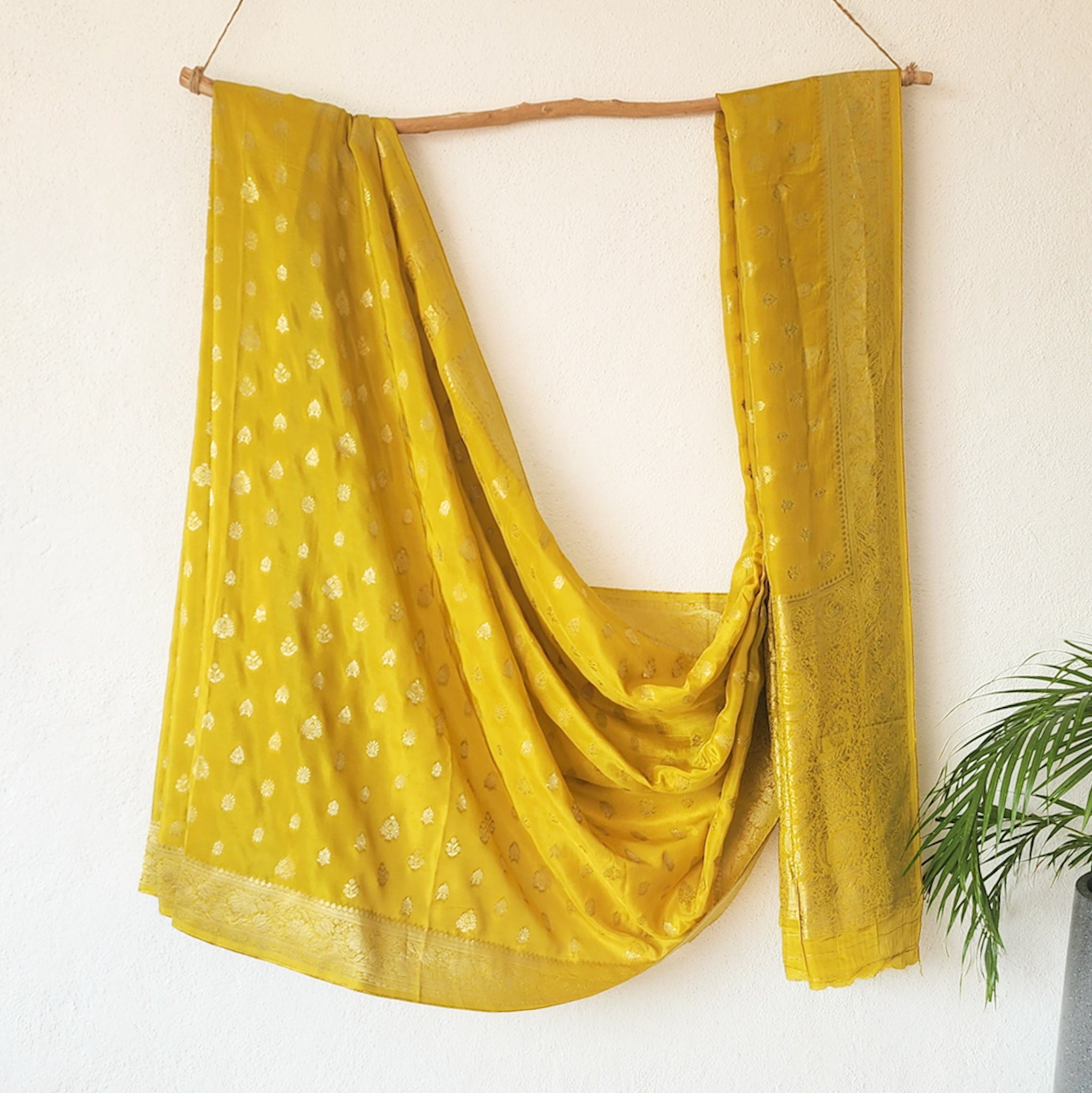 Home Rashiya RASIYA -Banarasi Musterd With Zari Flower Jaal Saree – Sanskruti