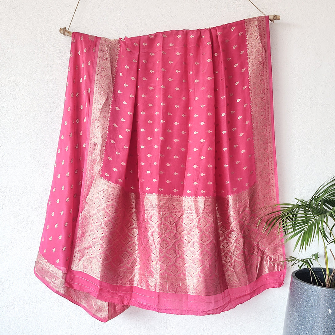 RASIYA -Banarasi Pink With Zari Flower Motif Saree – Sanskruti
