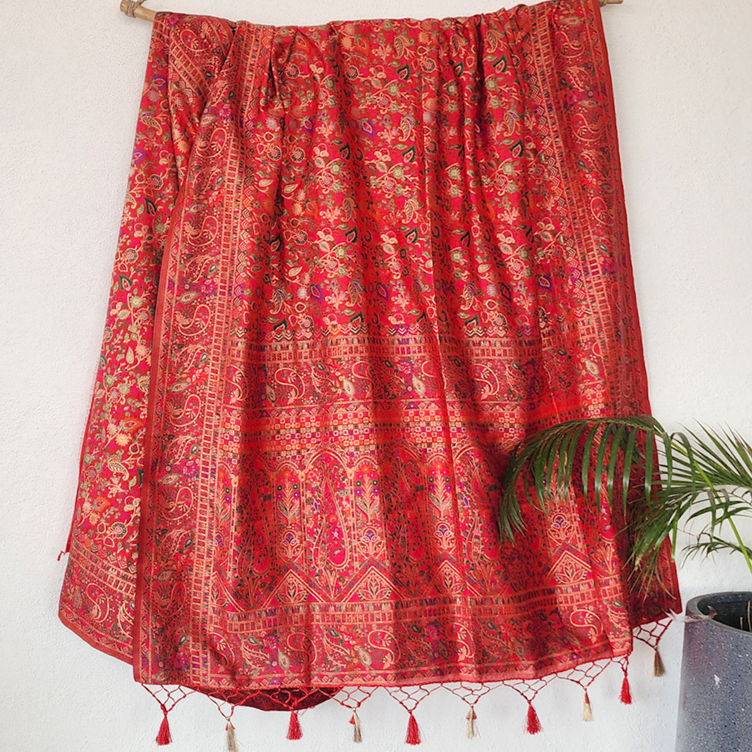 Home Rashiya RASIYA -Banarasi Red With Green Flower Jaal Motif Saree – Sanskruti