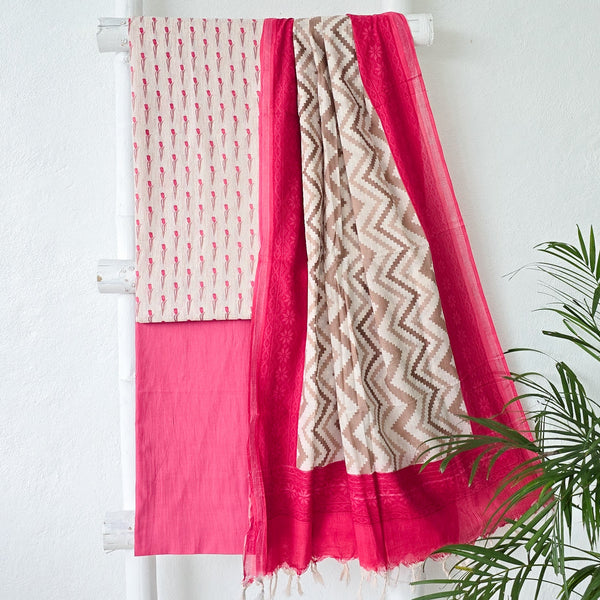 AARVI-Pure Cotton Cream With Pink Flower Motif Top And Cotton Plain Pink Bottom Cotton Dupatta