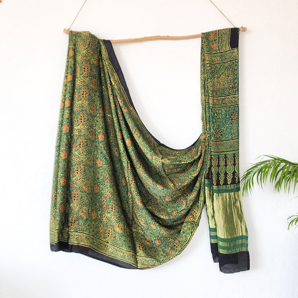 KAREENA-Modal Silk Ajrak Rust Green With Rust Red Flower Jaal Ghicha Pallu Saree