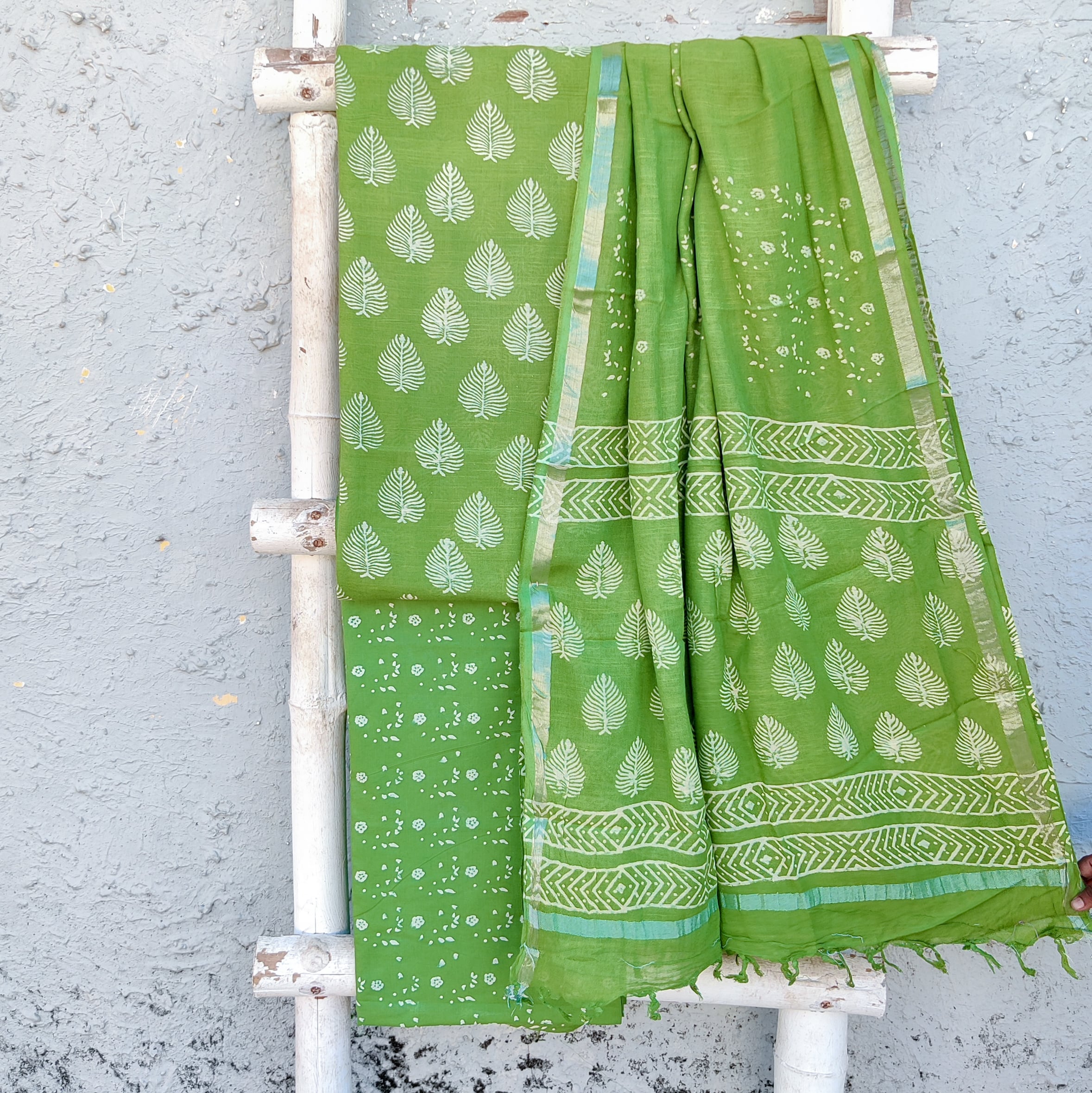 KIARA-Pure Cotton Linen Green With White Leaves Top And Pure Cotton Gr ...