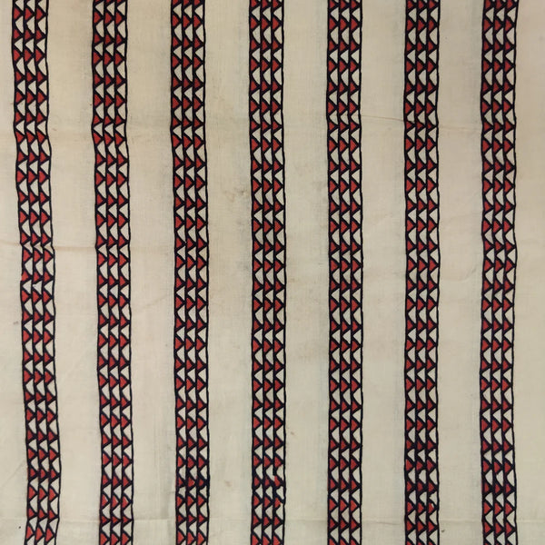 ( PRE-CUT 1.70 METER ) Pure Cotton Bagru Cream With Triangle Boarder Hand Block Print Fabric