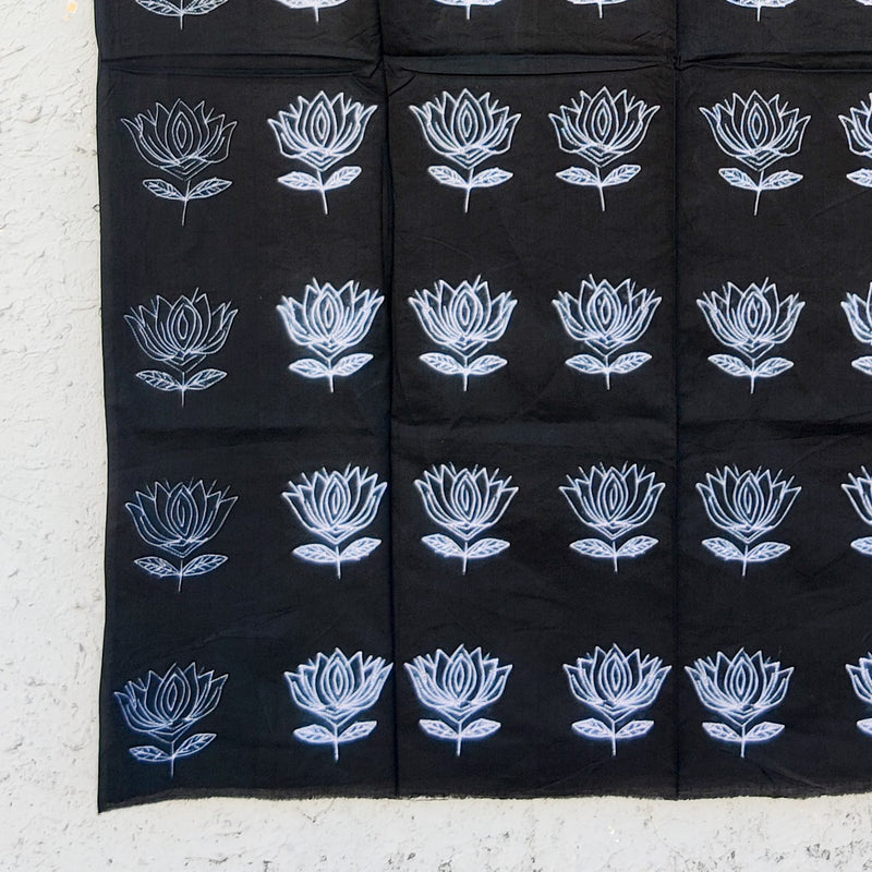( Precut 2.62 Meter ) Pin Shibori Navy Black With White Lotus Motif Tie And Dye Fabric