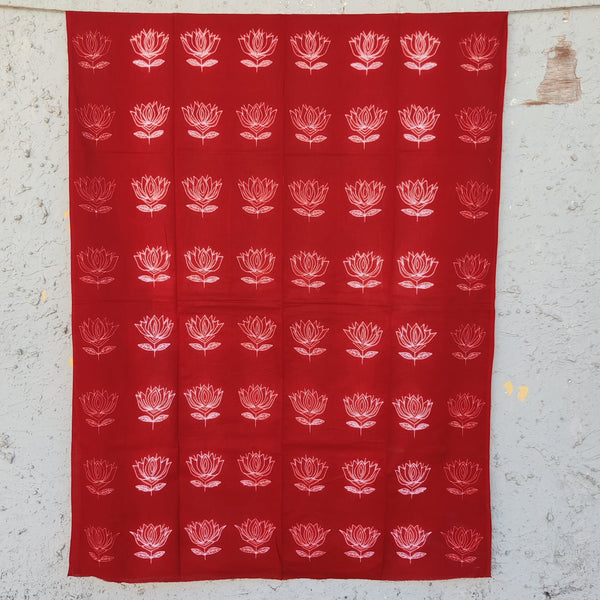 (Precut 2.60 Meter )Pin Shibori Navy Red With White Lotus Motif Tie And Dye Fabric