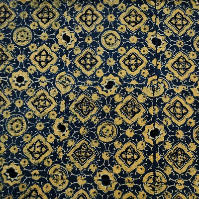 ( Pre-Cut 0.90 Meter ) Pure Cotton Akola Indigo With Diagonal Pattern Lines Hand Block Print Fabric