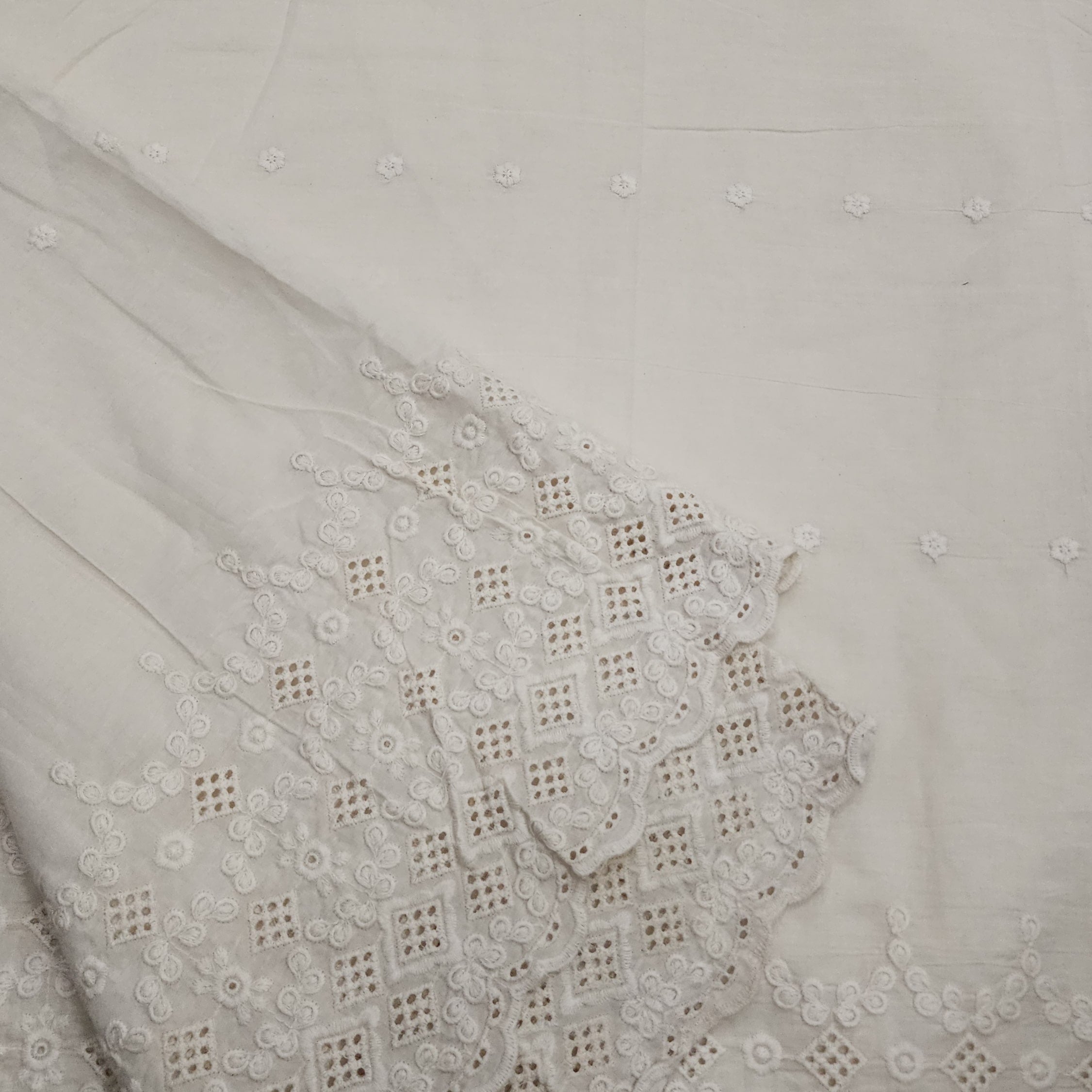 Hakoba Fabric, White At ₹ 10/meter In New Delhi | ID: 28011022130 - Foto 11
