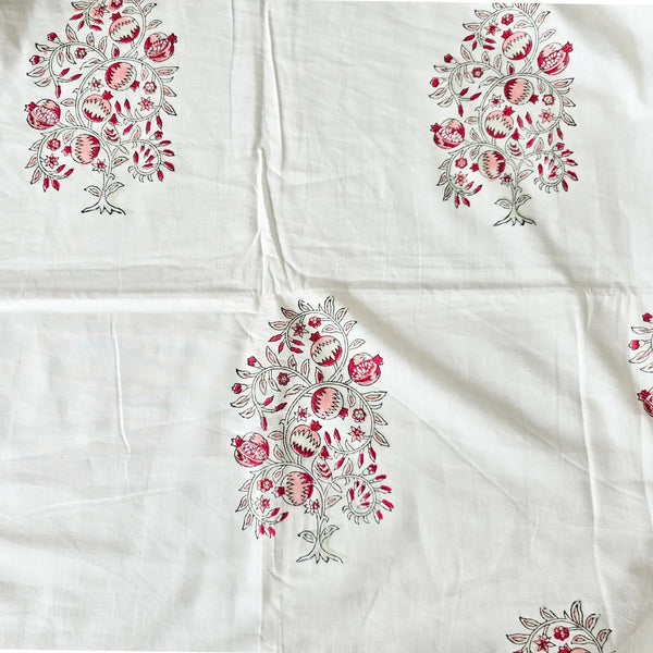 ( PRE-CUT 1.60 METER ) Pure Cotton Jaipuri White With Pink Big Flower Plant Hand Block Print Fabric