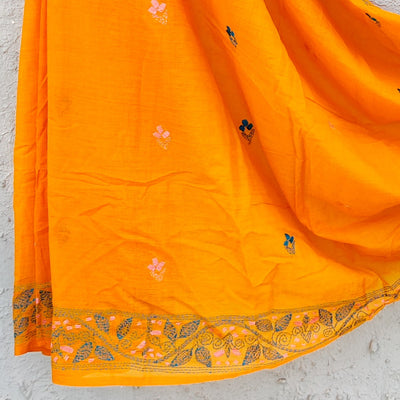 SUI DHAGA-Pure Bengal Mul Cotton Handmade Kaatha Work Saree Orange With Bady Pink With Blue