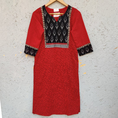 MAHIRA - Pure Cotton Red Discharge With Black Ikkat Detailing Everyday Wear Kurta Small