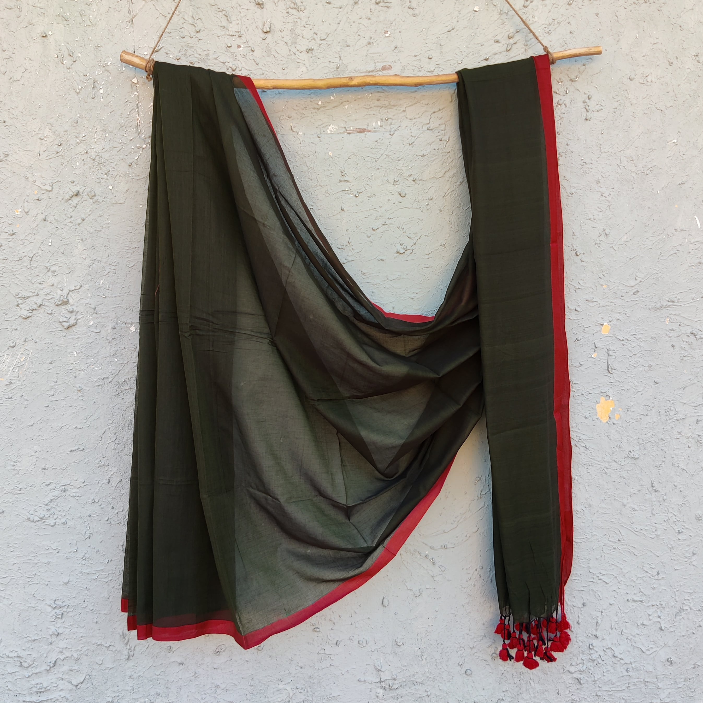 PIKU - Dark Green With Maroon Border Mul Cotton Extra Soft Saree ...