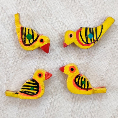 Pack Of 4 Yellow Birdie Buttons