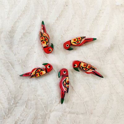Pack Of 5 Red Parrot Buttons