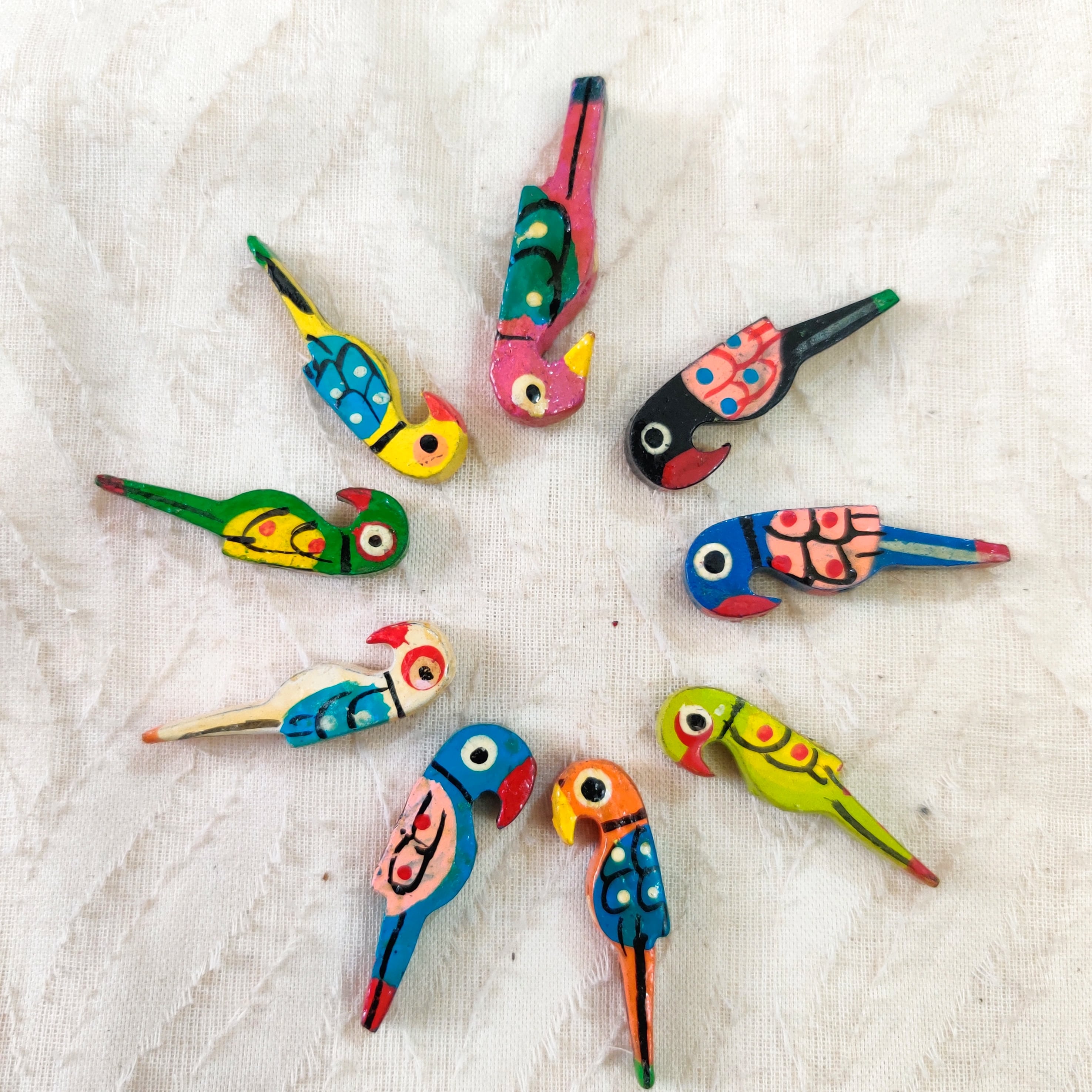 Pack Of 9 Multi Colour Parrot Buttons – Sanskruti