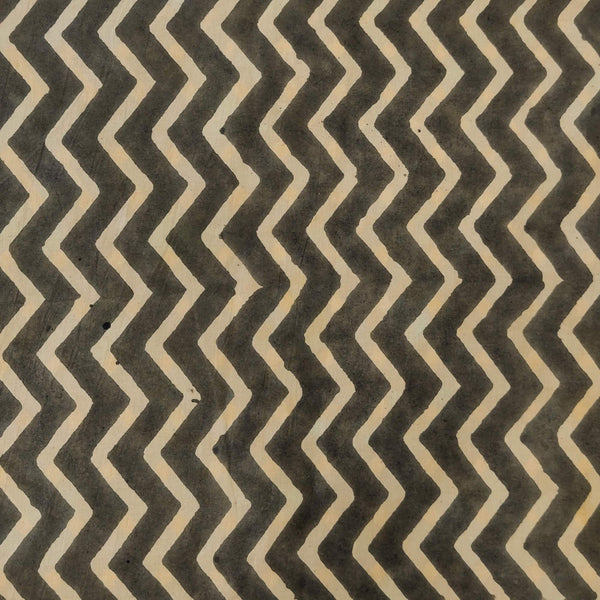 Pre-Cut 1.70 Meters Pure Cotton Dabu With Cream And Grey Zigzag Hand Block Print Fabric