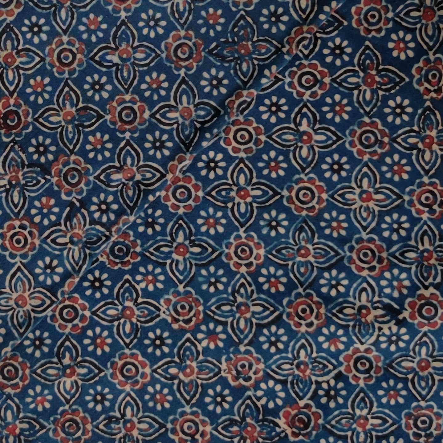 Ajrak Fabrics – Buy Online Ajrak Fabrics, Ajrak Cotton Hand Block Print  Fabrics - Sanskruti