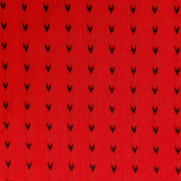 Pre-cut Pure Cotton Handloom Maroon With Black Arrow Head Woven Fabric( 1.70 meter)
