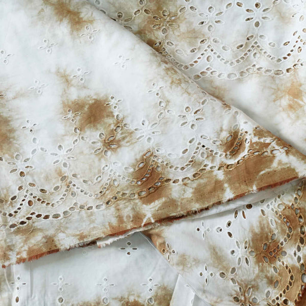 (Width 56 Inches) Pure Cotton Kashish And Cream Abstract Batik Hakoba Fabric